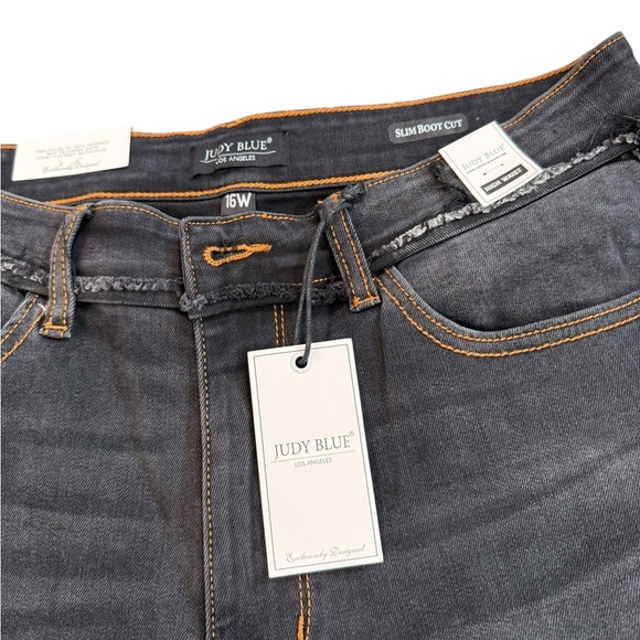 Judy Blue Size 16W Black distressed Slim Boot Cut Frayed Hem Zipper NWT - Picture 4 of 10